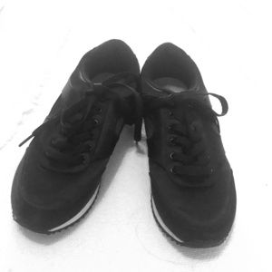 H&M Divided Athletic Sneaker, Sz 7 US, new unworn